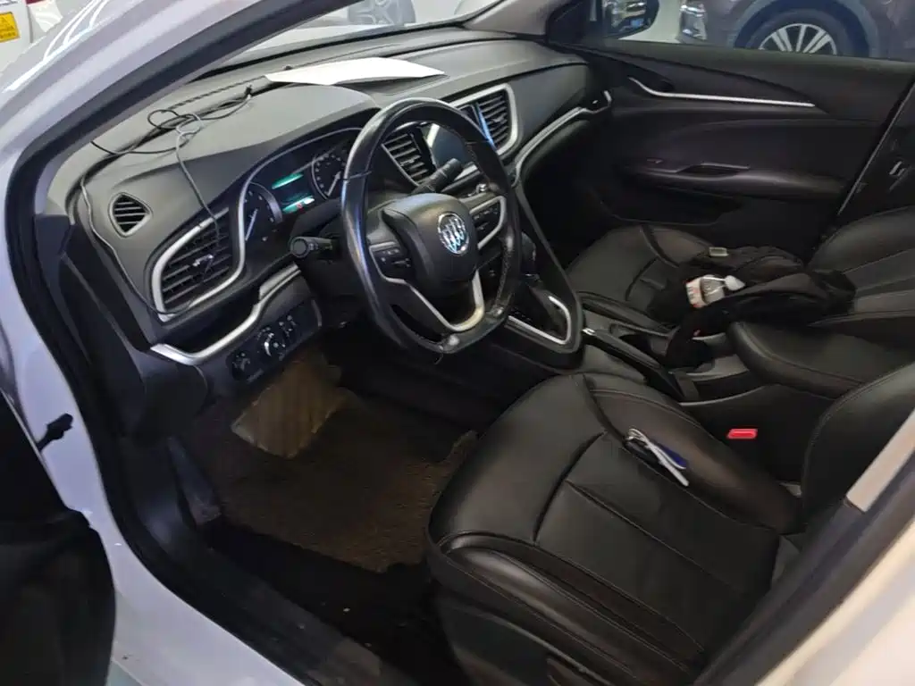 Buick Excelle — миниатюра 15