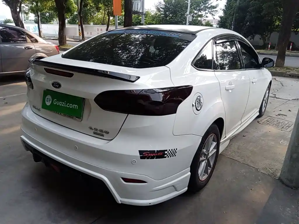 Ford Focus — миниатюра 7