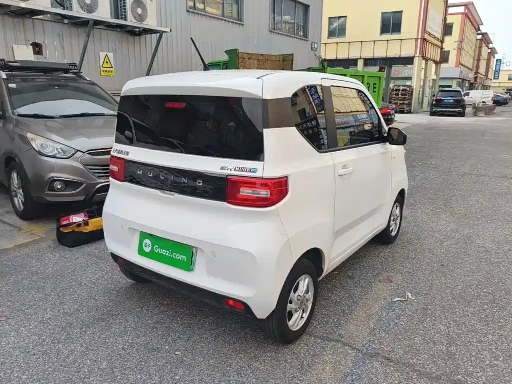 Wuling MINIEV — миниатюра 7