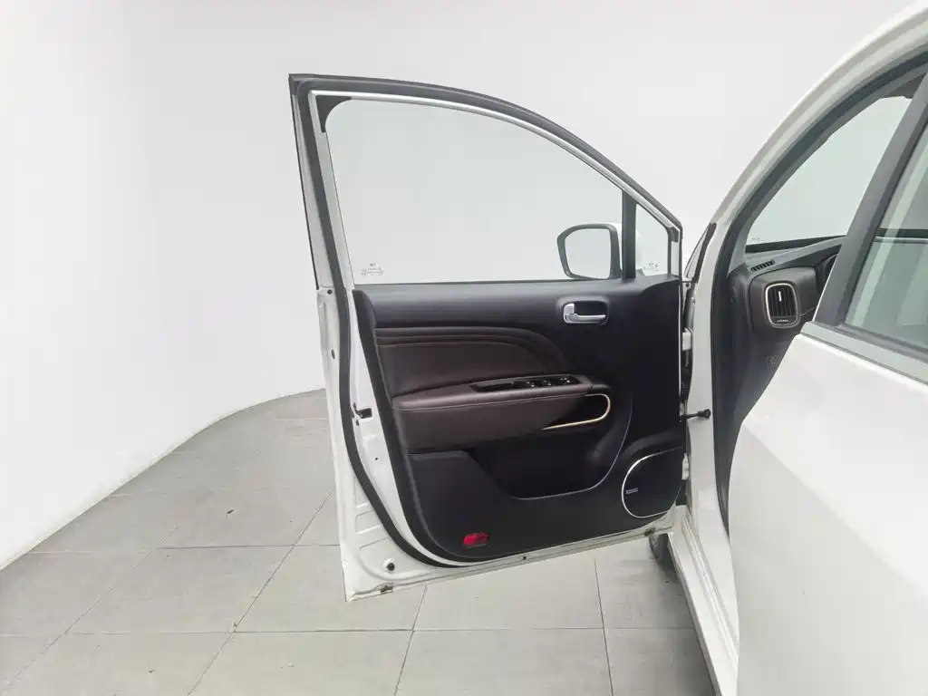 GAC Group GAC NE EV — миниатюра 8