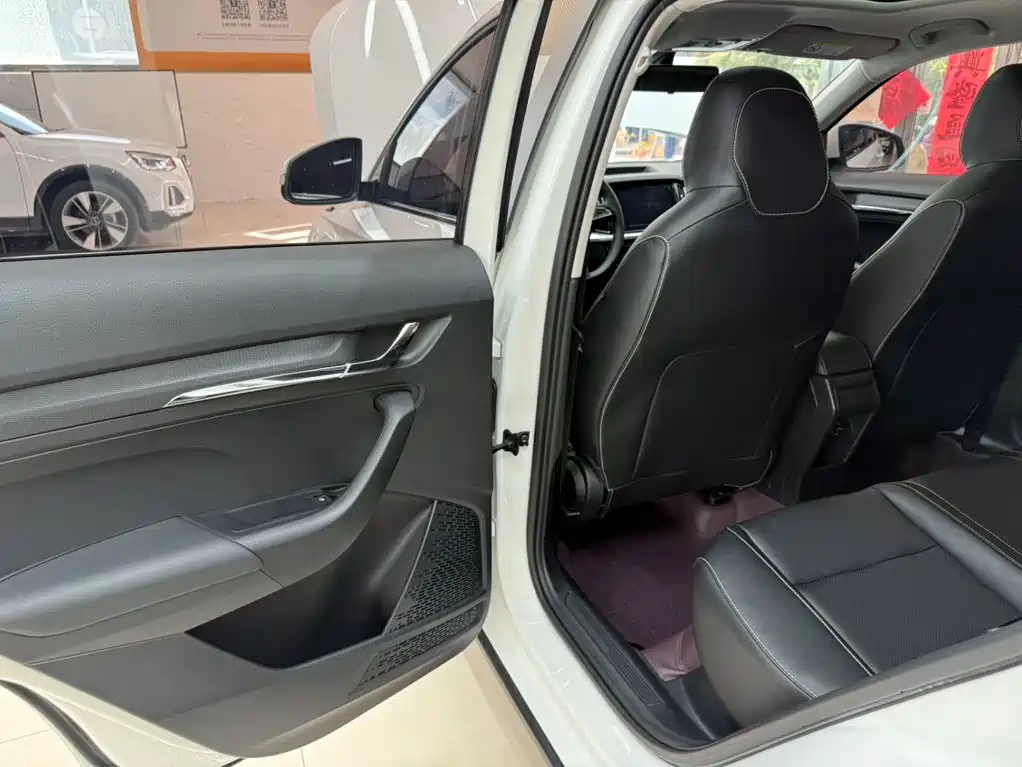 Skoda Kamiq — миниатюра 17