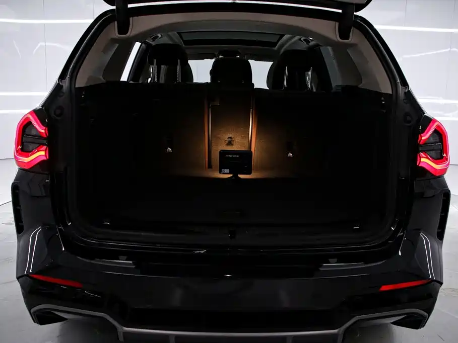 BMW iX3 — миниатюра 16
