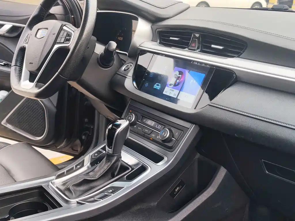 Geely Emgrand — миниатюра 12