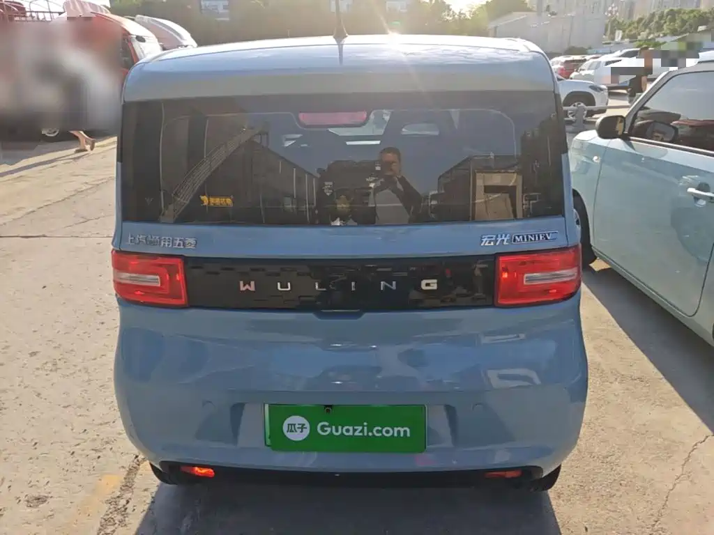 Wuling MINIEV — миниатюра 6