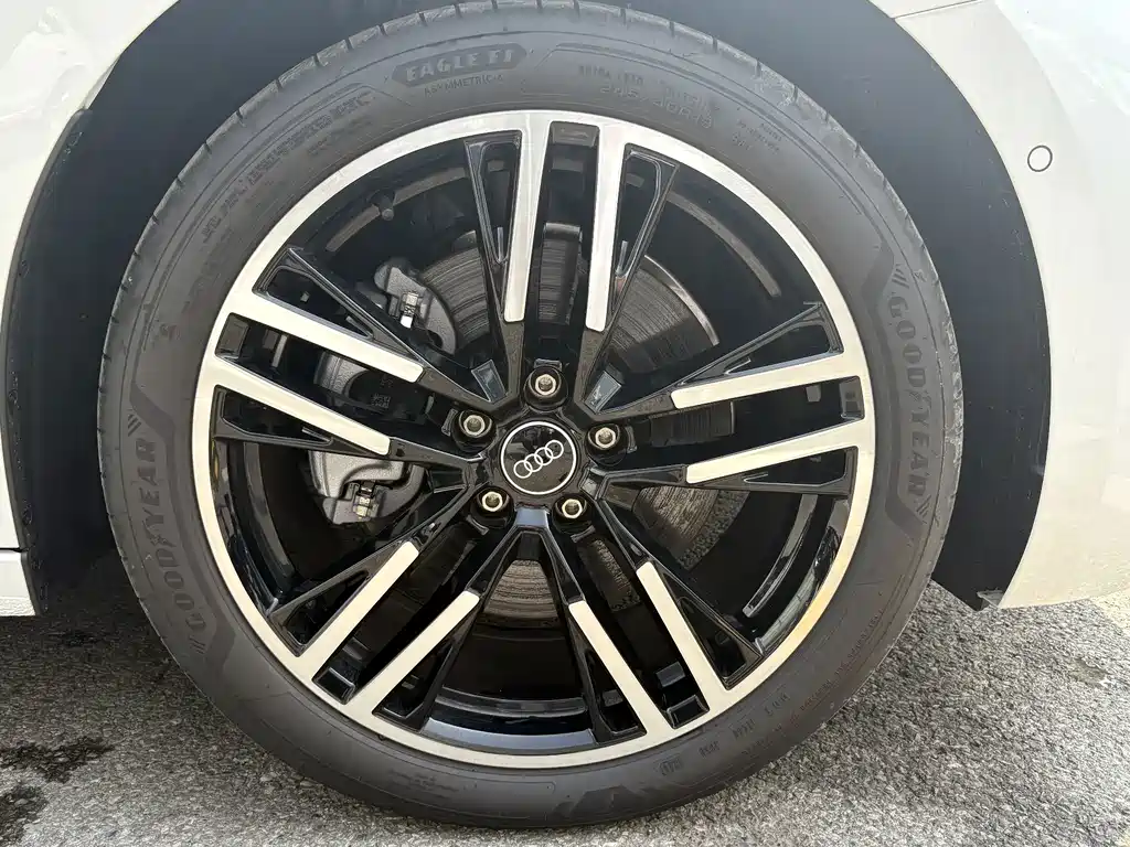 Audi A5L — миниатюра 14