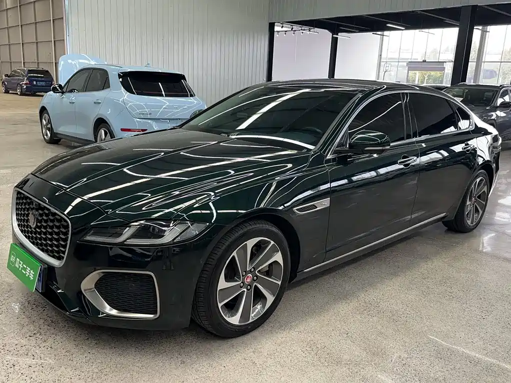 Jaguar XFL