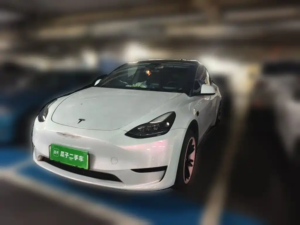 Tesla Model Y 2022