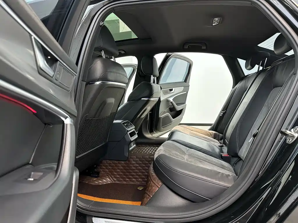 Audi A6L — миниатюра 6