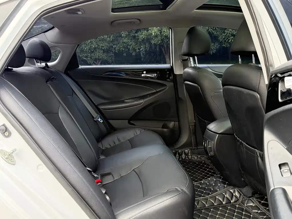 Hyundai Sonata — миниатюра 13