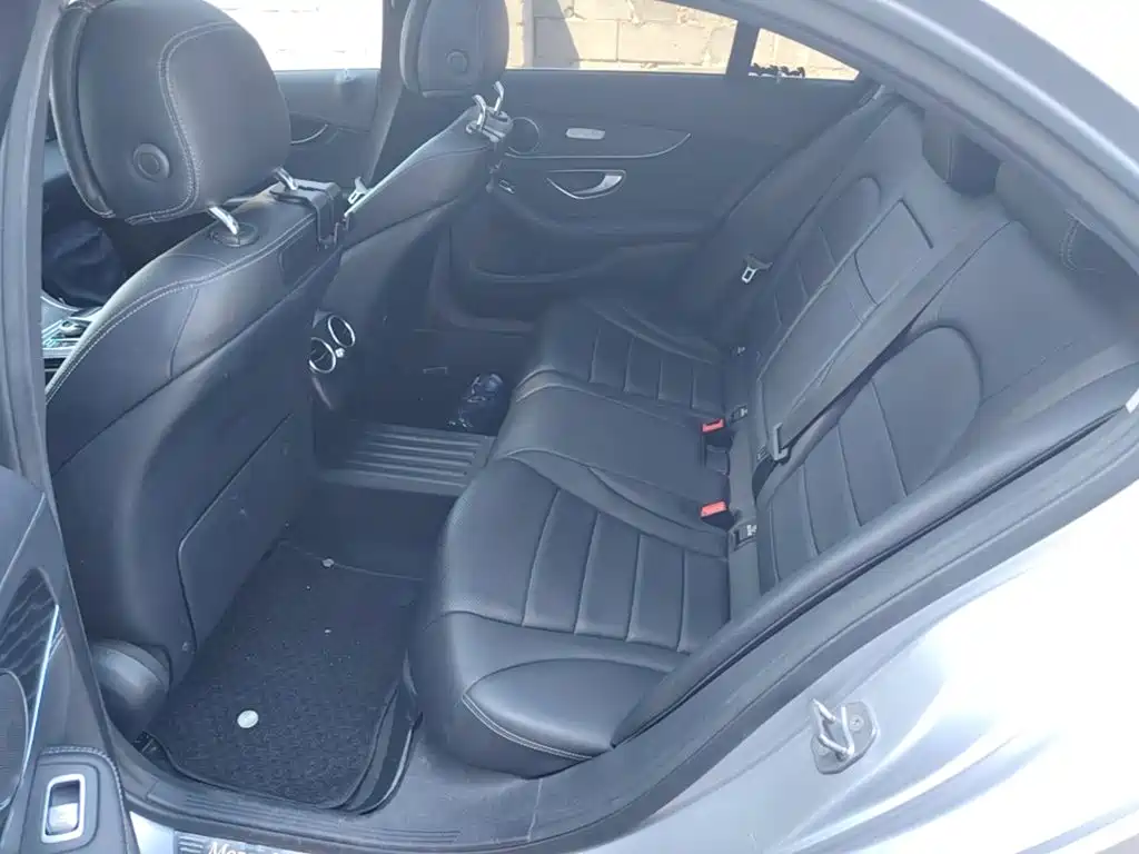 Mercedes-Benz C-Class — миниатюра 17