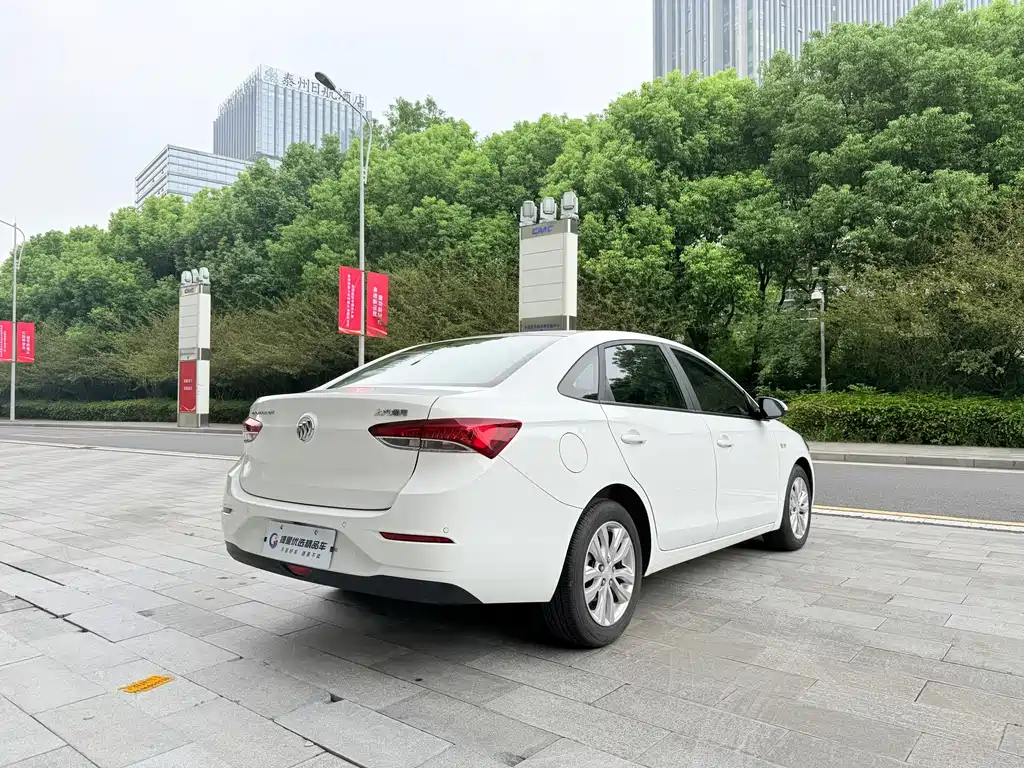 Buick Excelle — миниатюра 6
