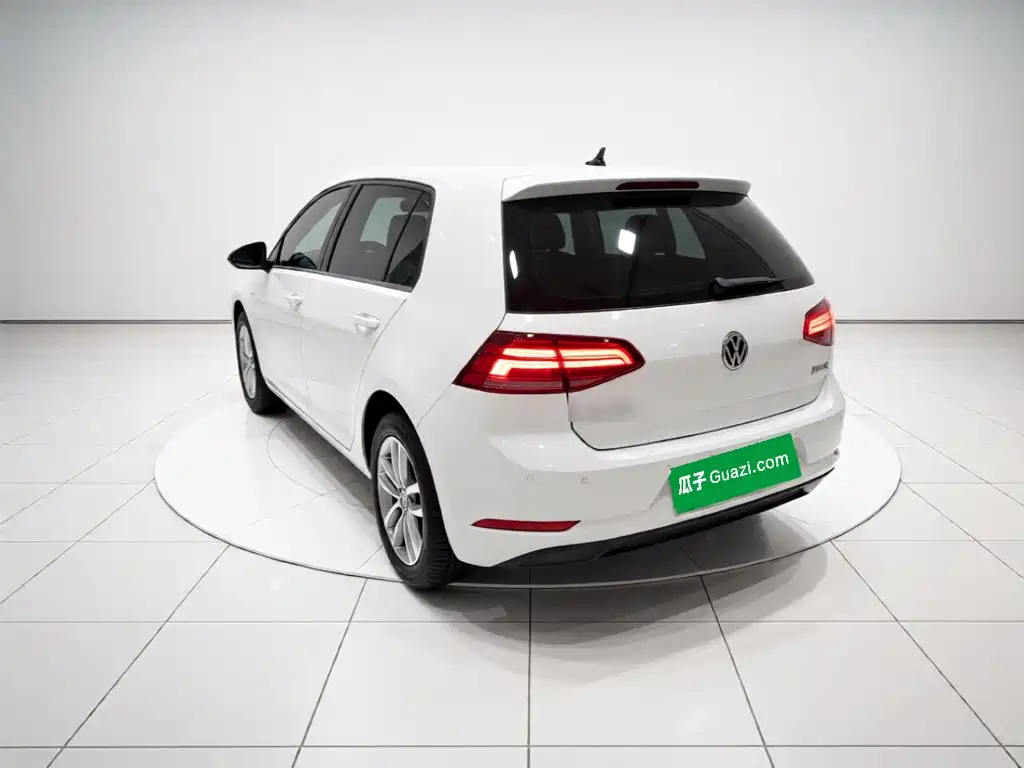 Volkswagen Golf — миниатюра 4