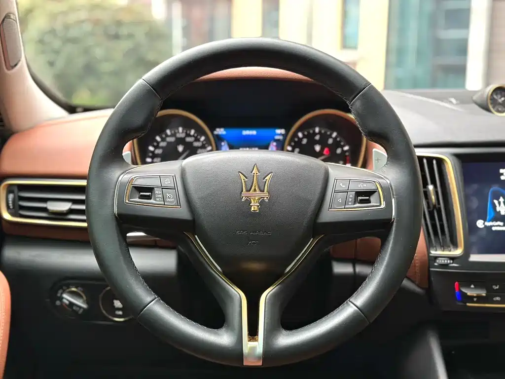 Maserati Levante — миниатюра 7