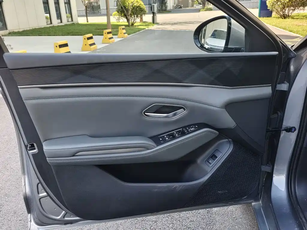 BYD Qin L — миниатюра 16