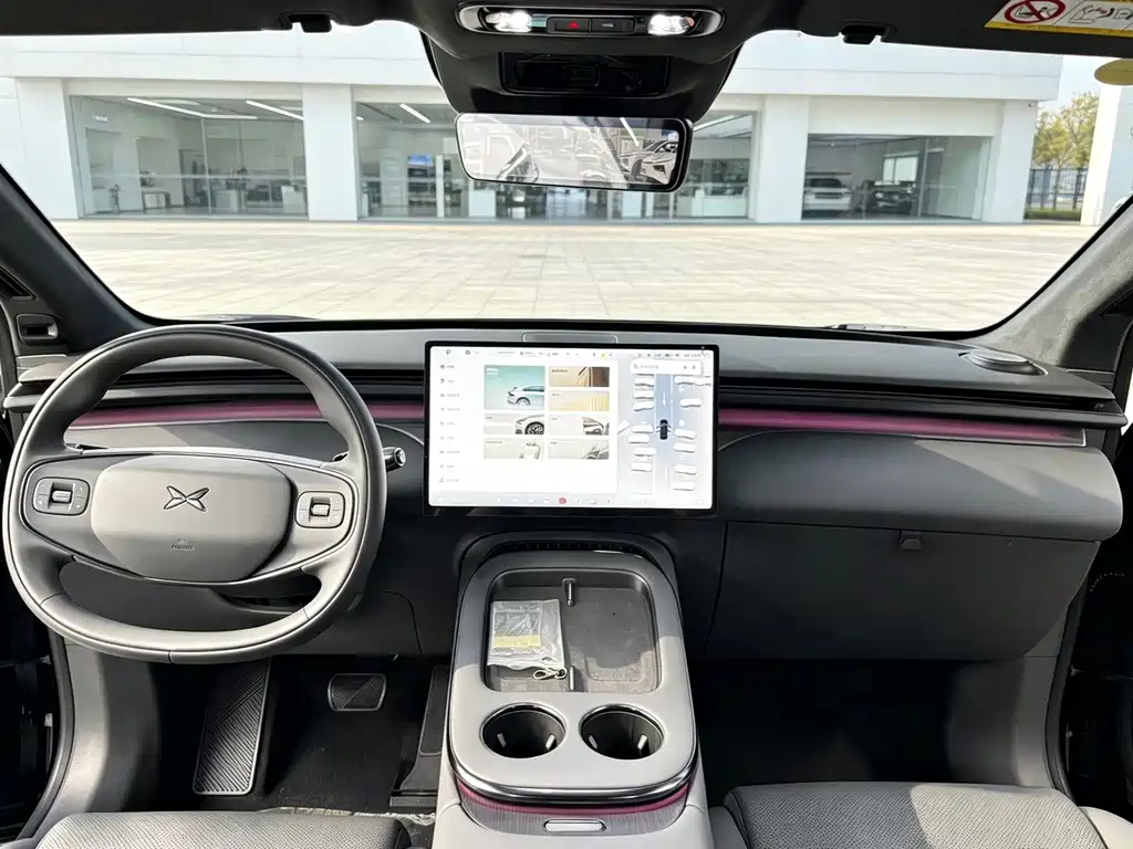 XPeng G7 — миниатюра 6