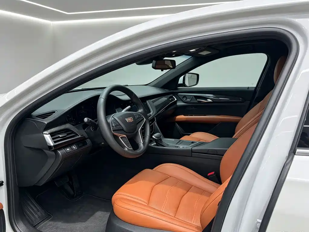 Cadillac CT6 — миниатюра 4