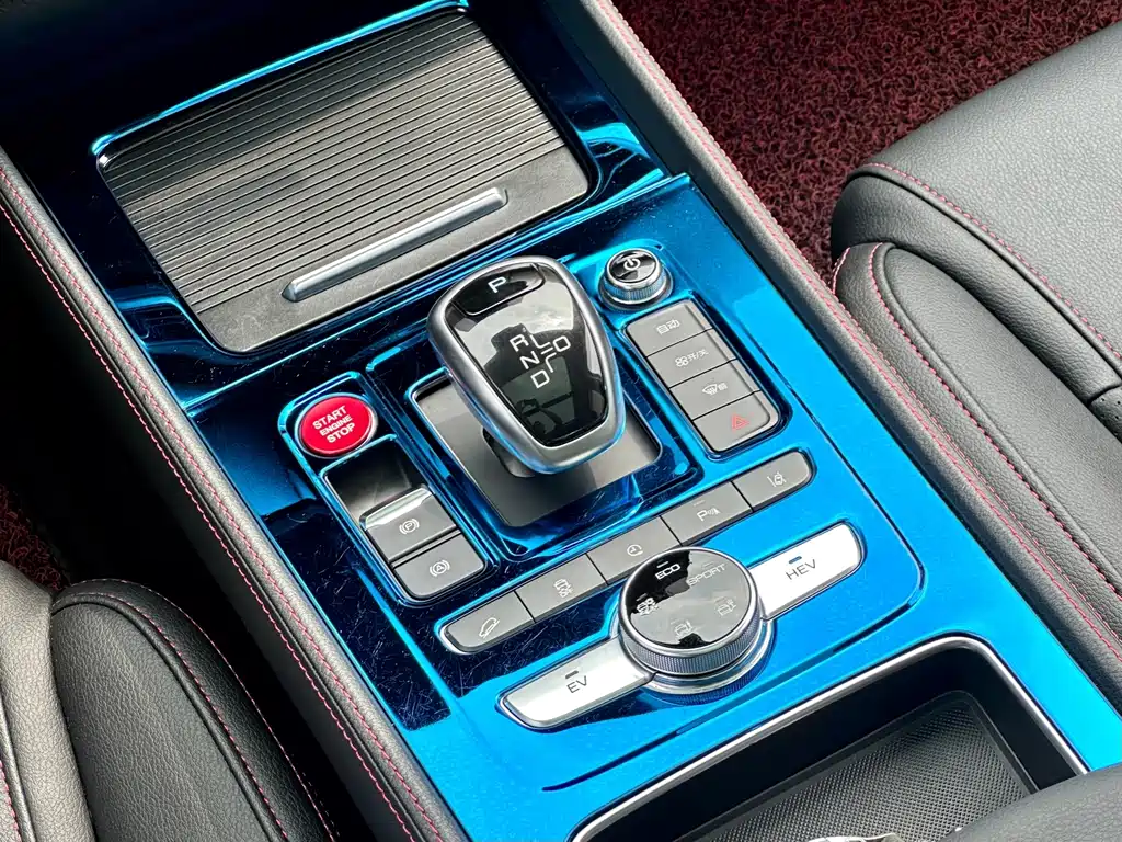 BYD Tang New Energy — миниатюра 16