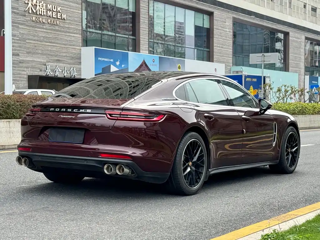 Porsche Panamera — миниатюра 6