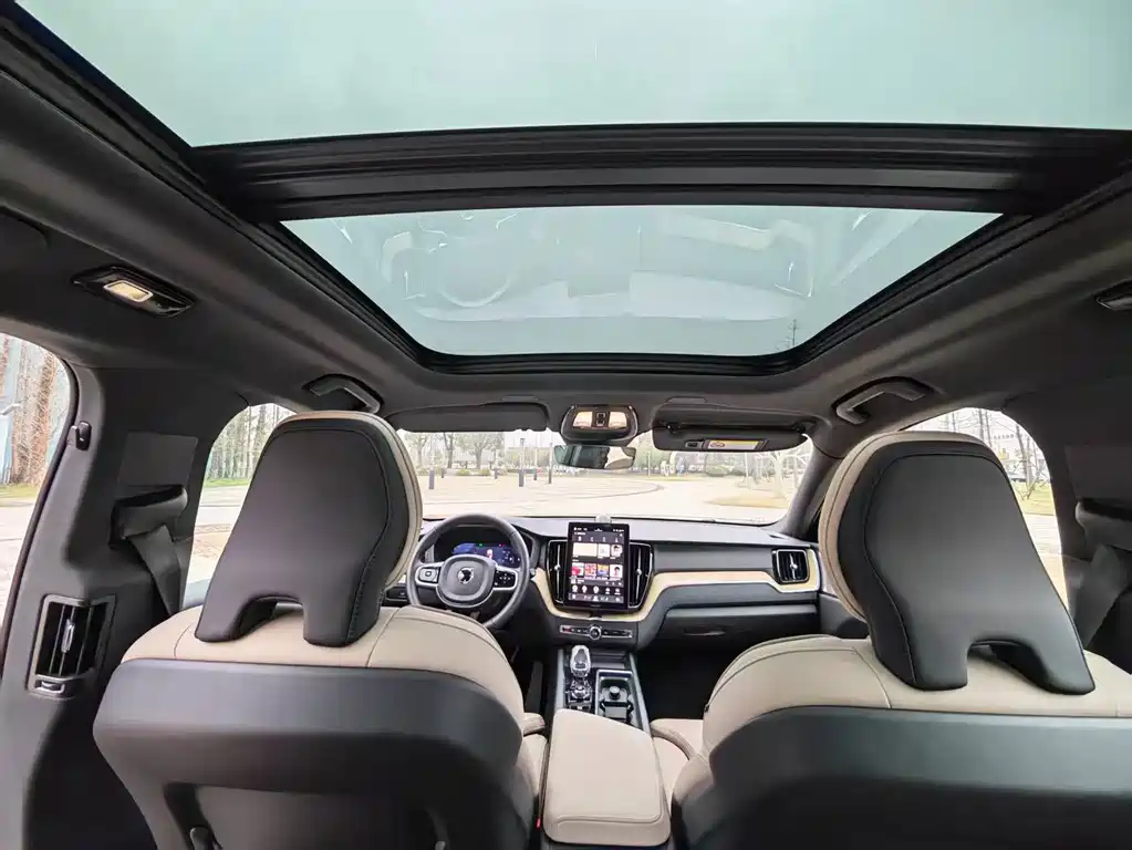 Volvo XC60 — миниатюра 30