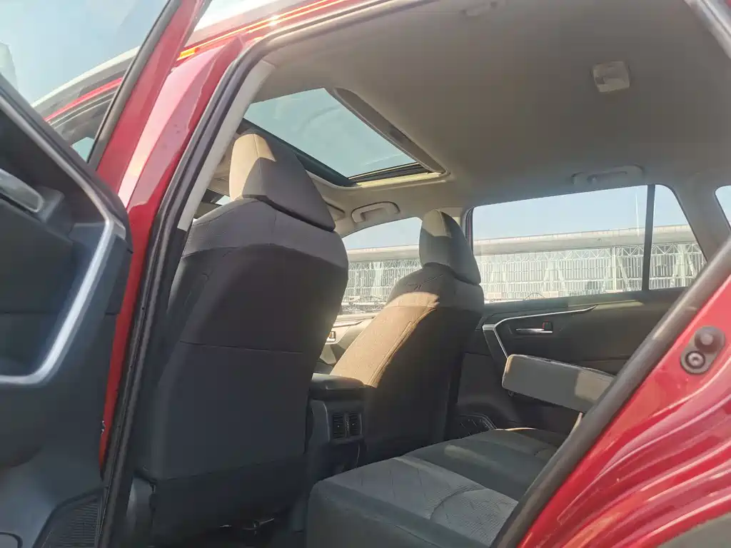 TOYOTA RAV4 RONGFANG