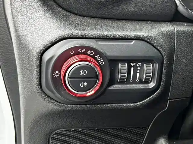 Jeep Wrangler — миниатюра 10