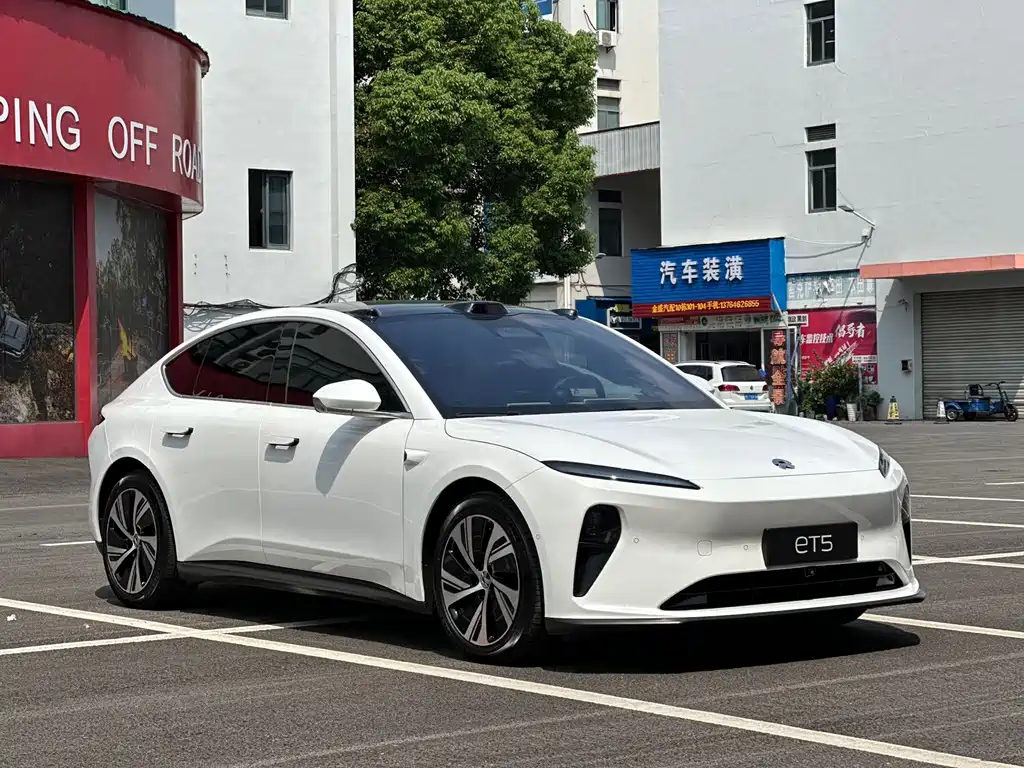 NIO ET5 — миниатюра 3