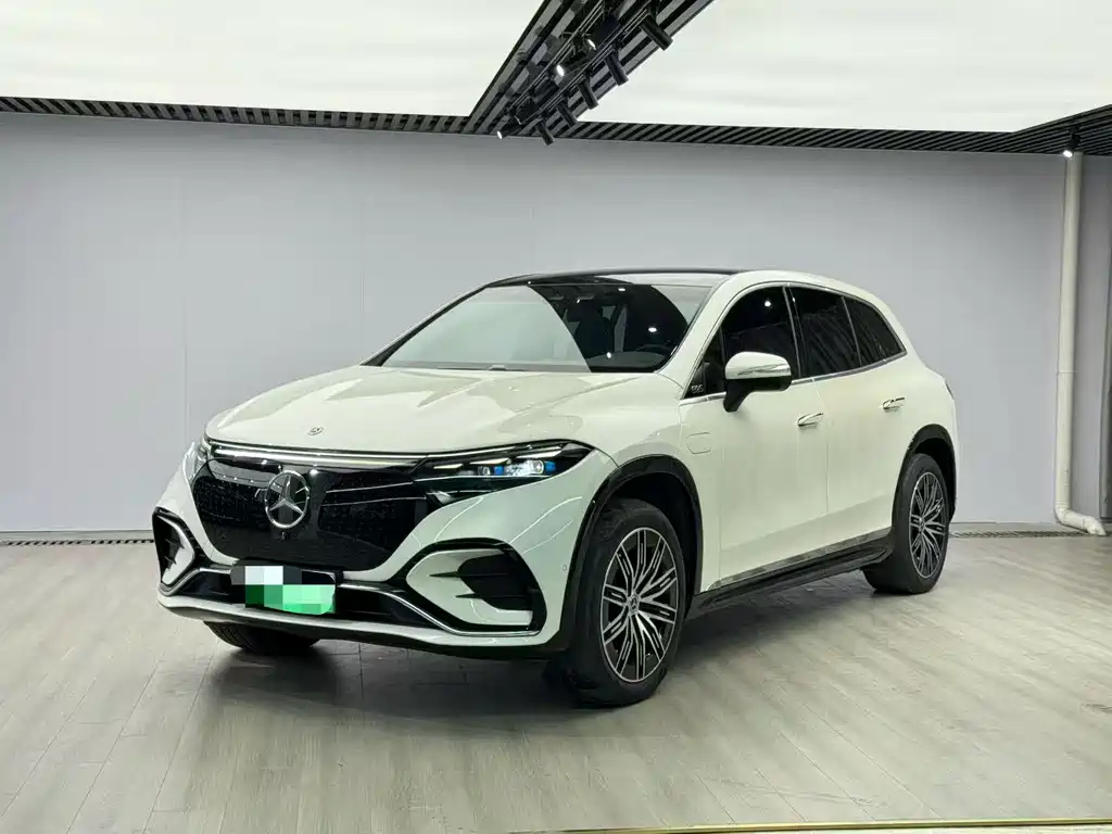 Mercedes-Benz EQS SUV 2023