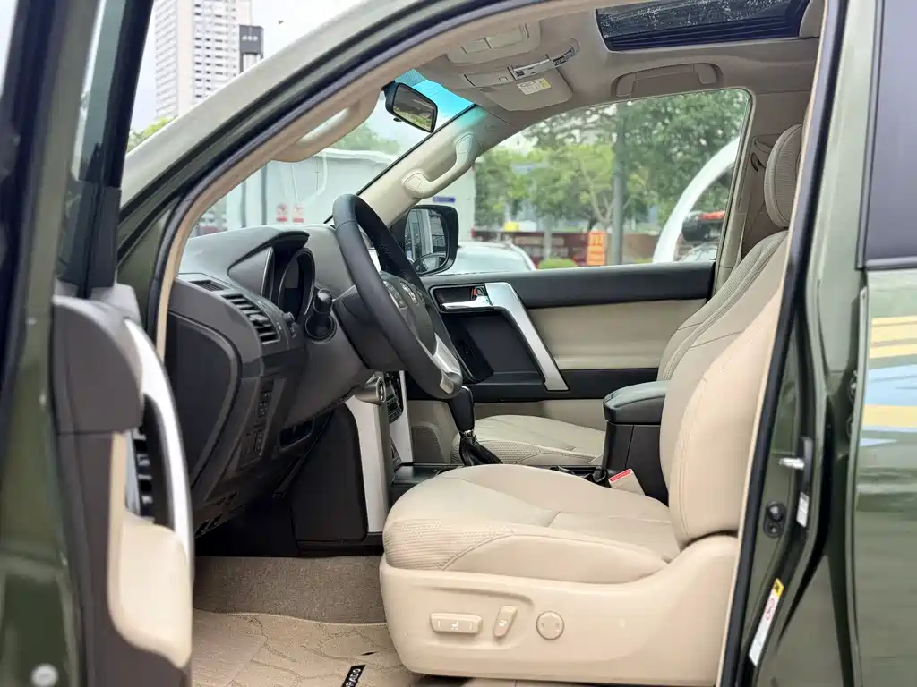 Toyota Land Cruiser Prado 2010 4.0L AT TX-L