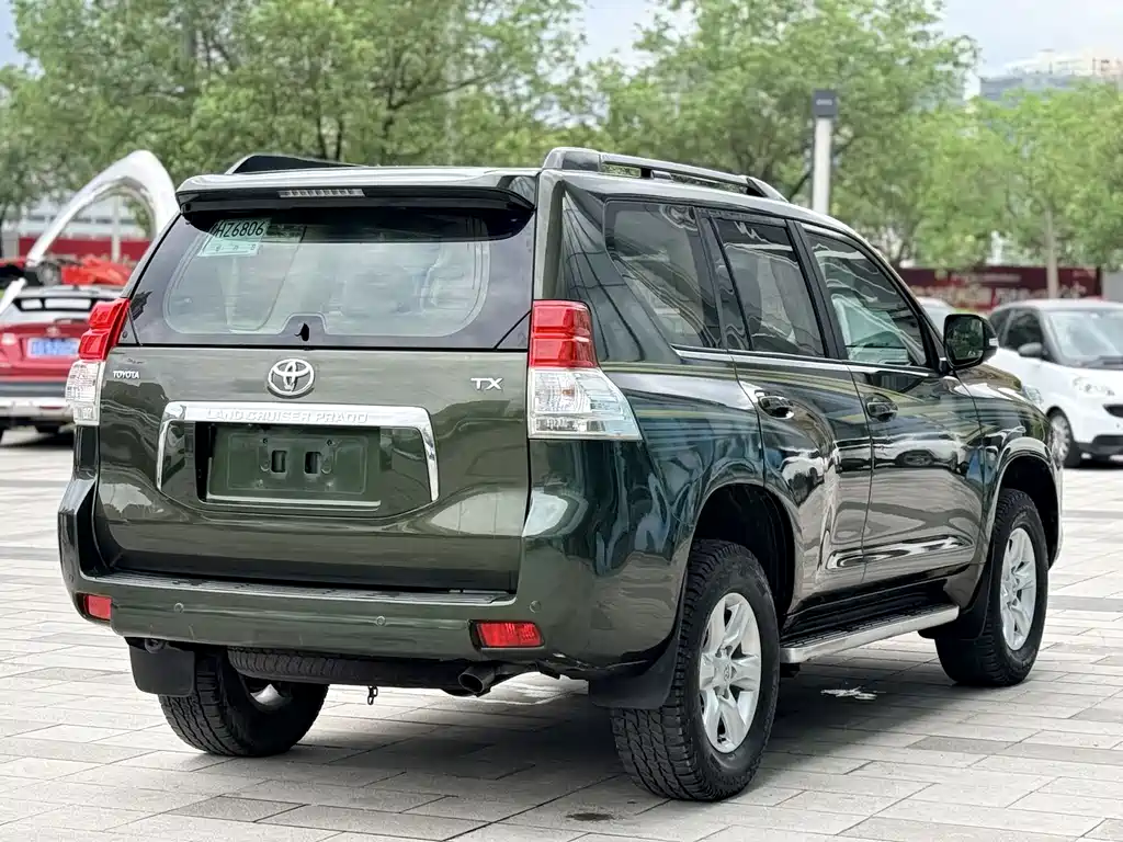 Toyota Land Cruiser Prado 2010 4.0L AT TX-L
