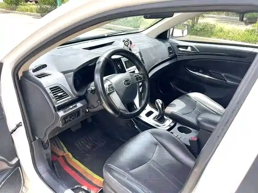 BYD e5 — миниатюра 4