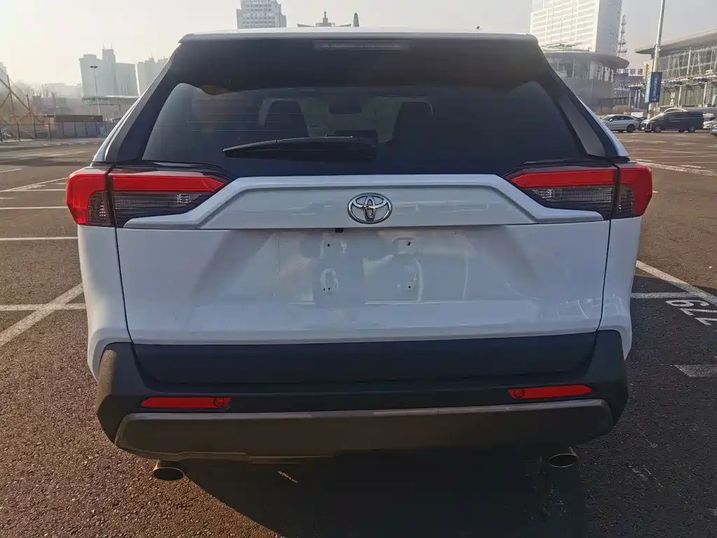 TOYOTA RAV4 RONGFANG