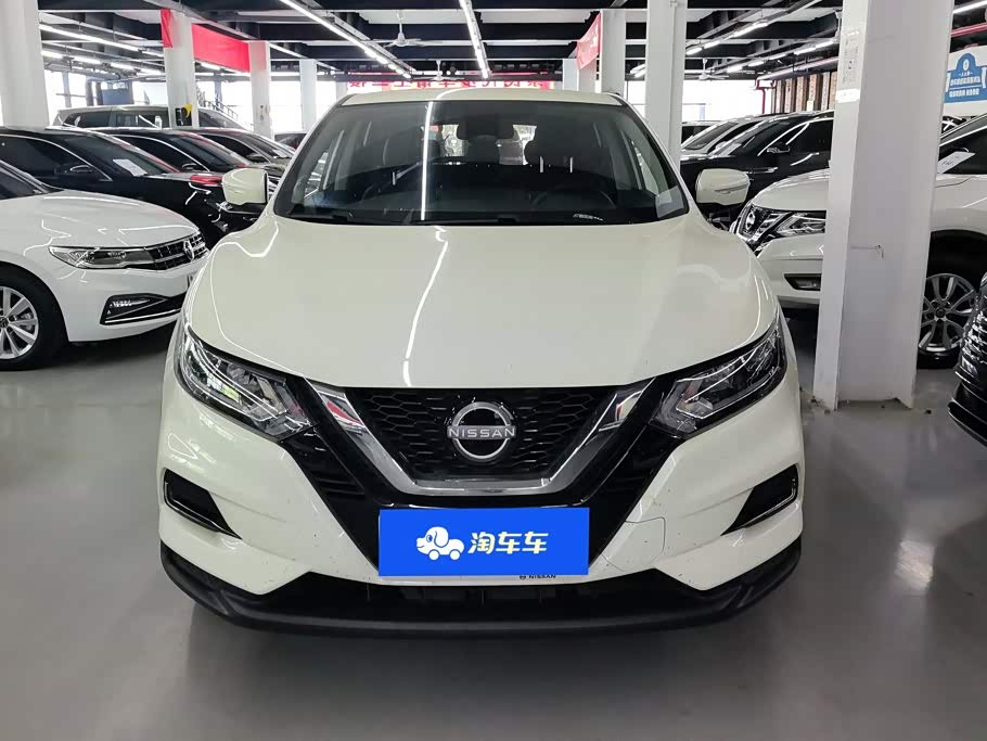 Nissan Qashqai 2.0 л 2024 г. Белый, пробег 16900 км