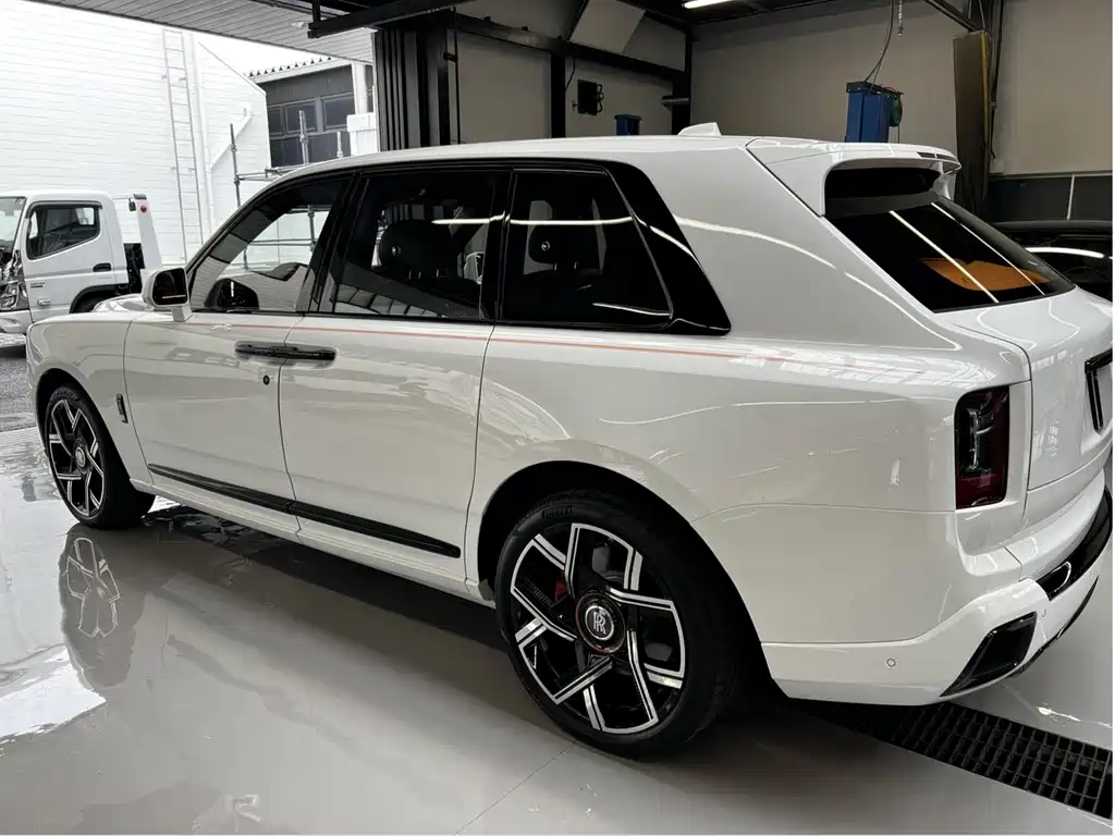 Rolls-Royce Cullinan — миниатюра 4