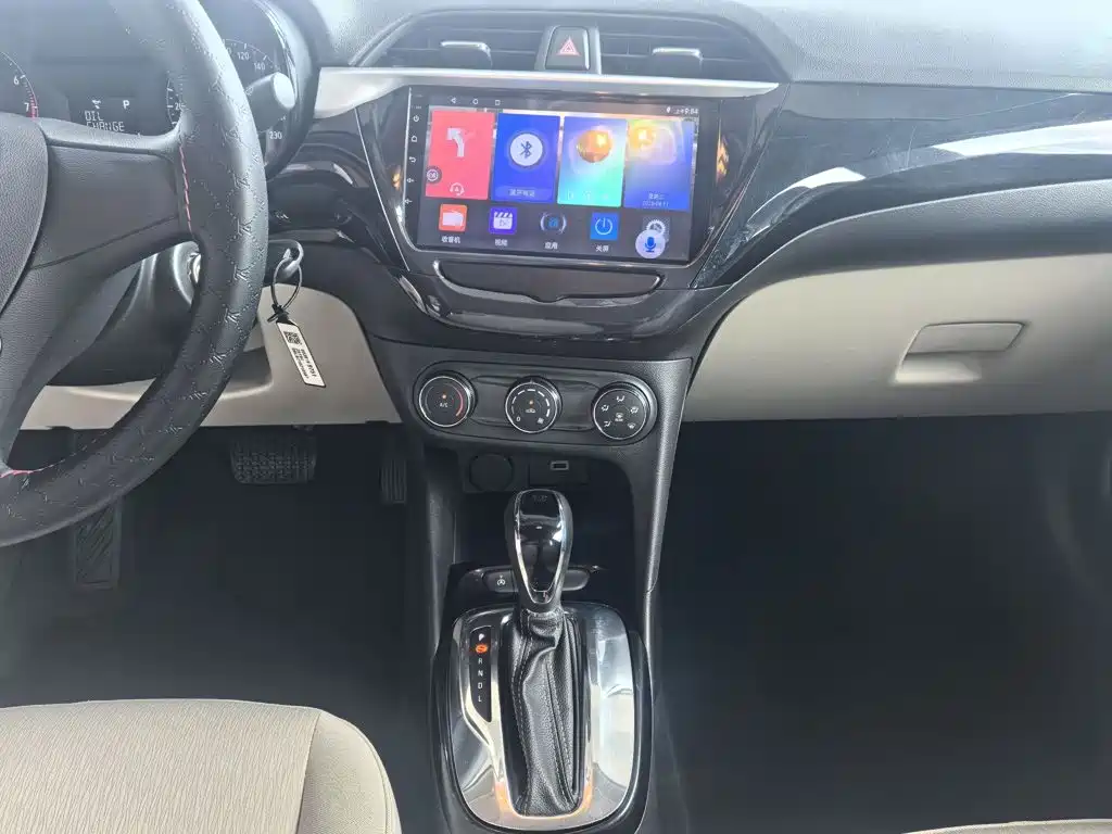 Buick Excelle — миниатюра 10