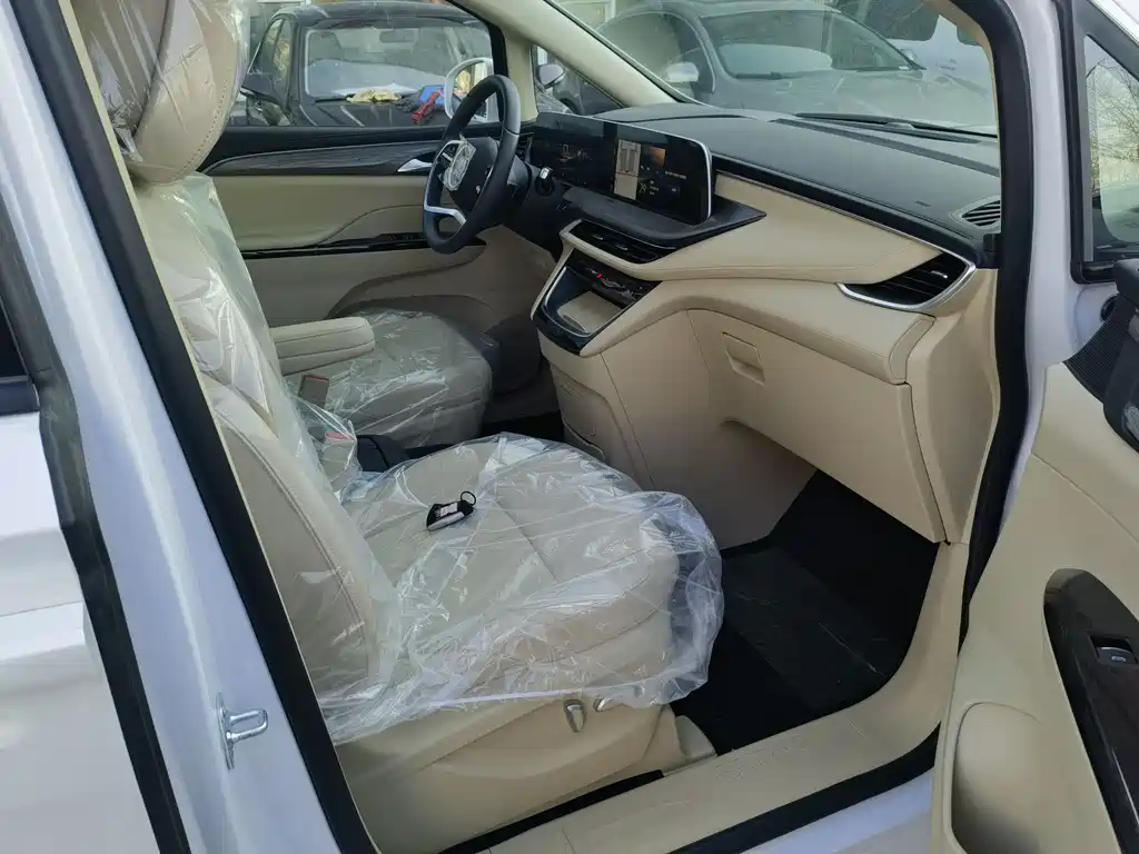 BUICK GL8 NEW ENERGY