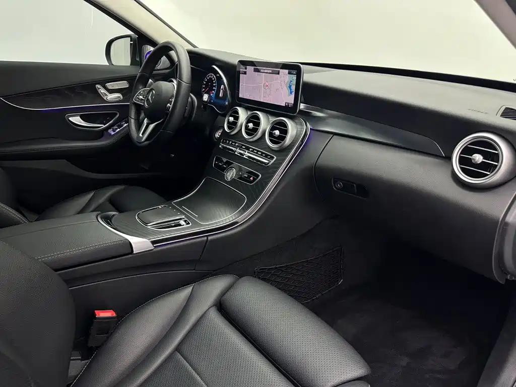 Mercedes-Benz C-Class (Import) — миниатюра 19