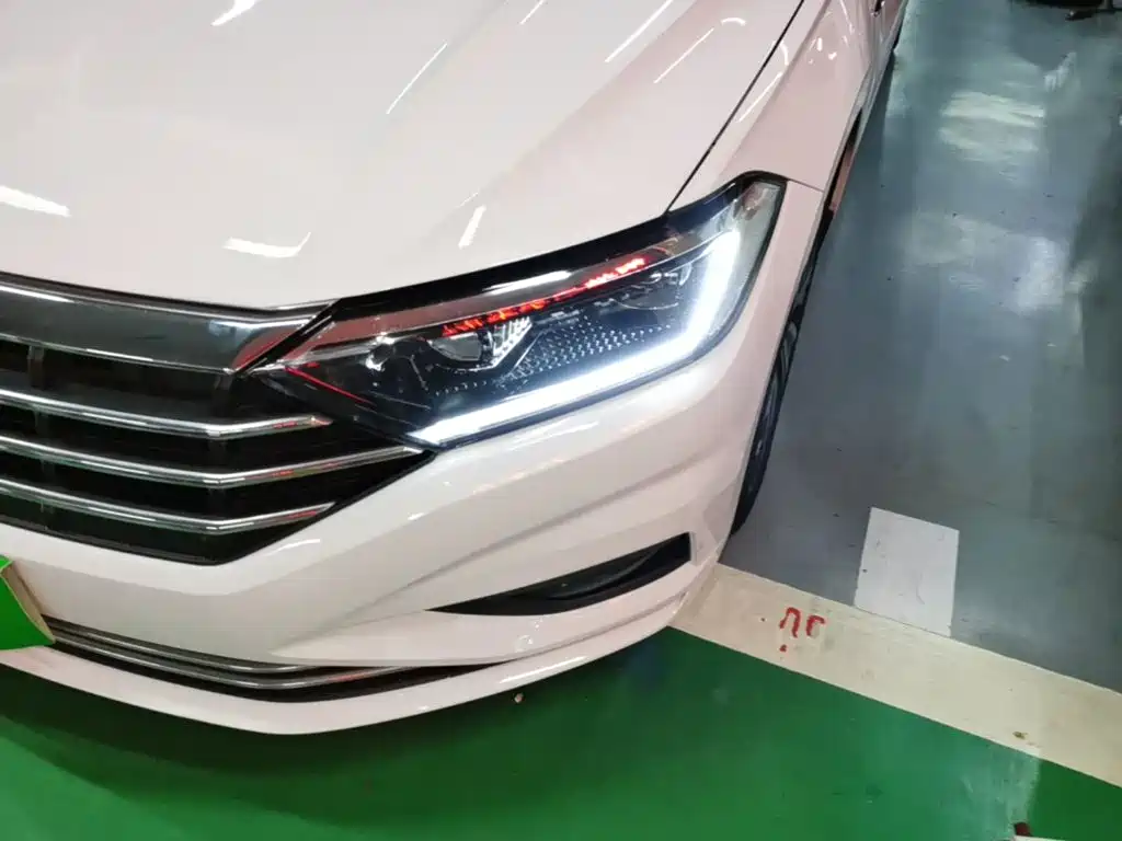 Volkswagen Sagitar — миниатюра 24