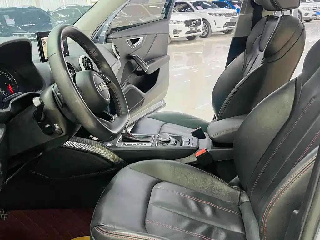 Audi Q2L — миниатюра 8