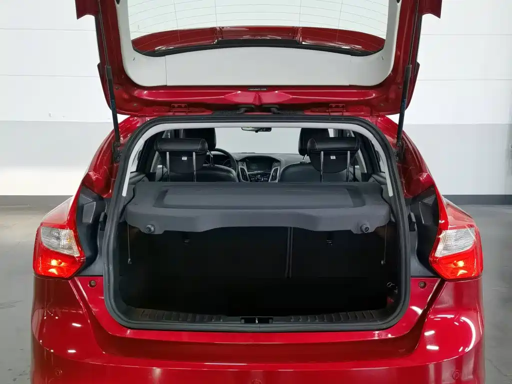 Ford Focus — миниатюра 16
