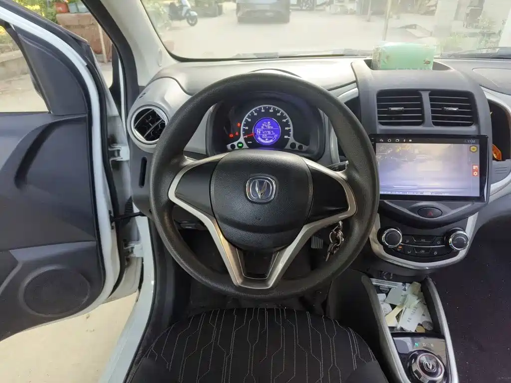 Changan Benben E-Star — миниатюра 6