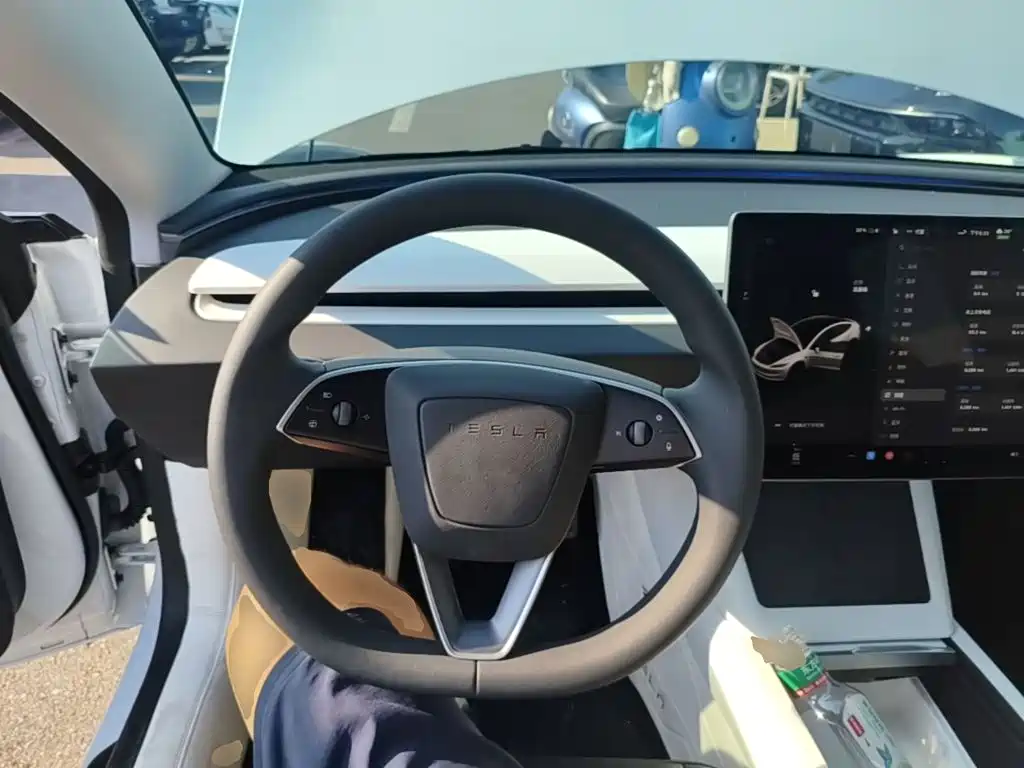 Tesla Model 3 — фотографии объявления, Фото 11