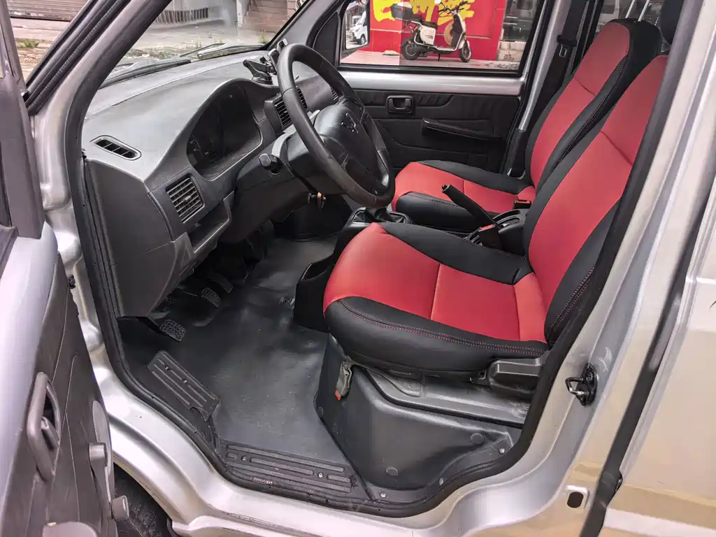 Wuling Rongguang Mini Truck — миниатюра 11