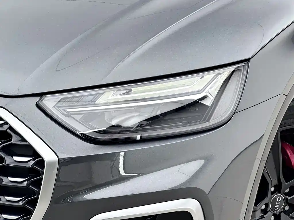 Audi Q5L Sportback — миниатюра 15