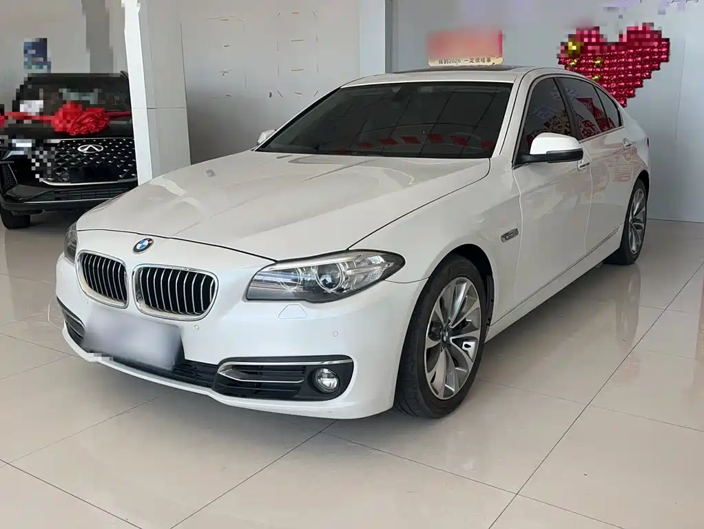 BMW 5 Series — миниатюра 2