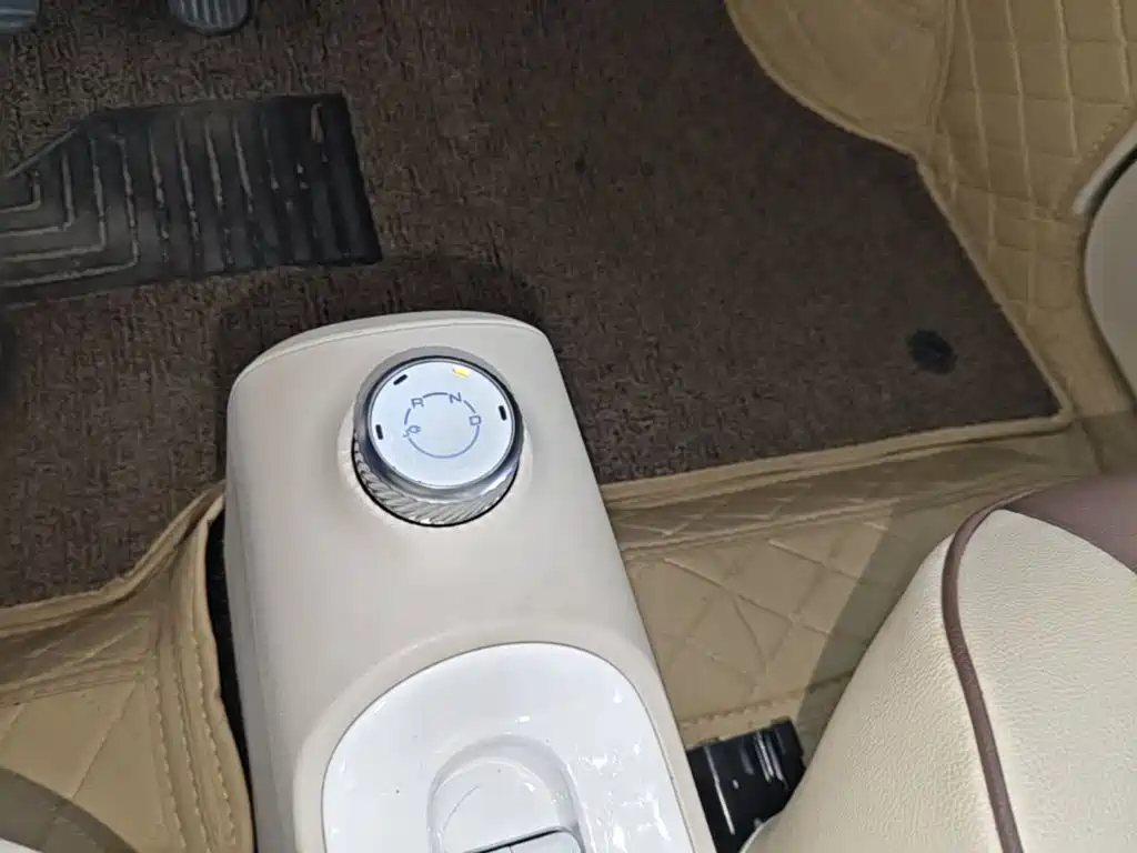 Wuling MINIEV — миниатюра 14