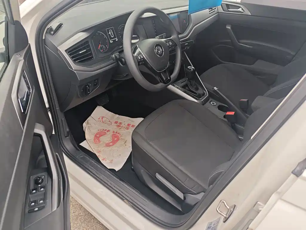 Volkswagen Polo — миниатюра 4