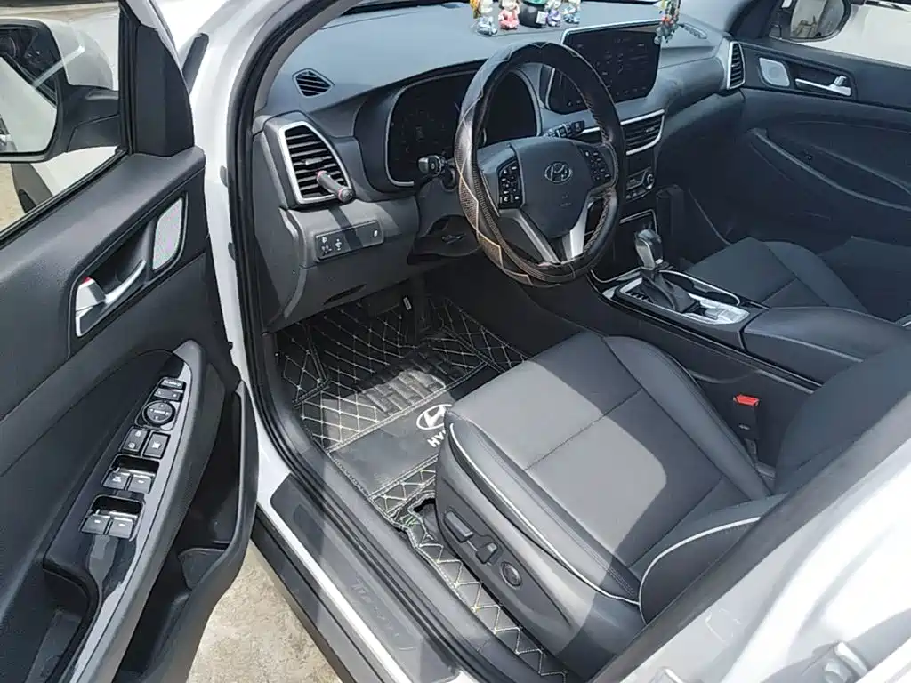 Hyundai Tucson — миниатюра 16