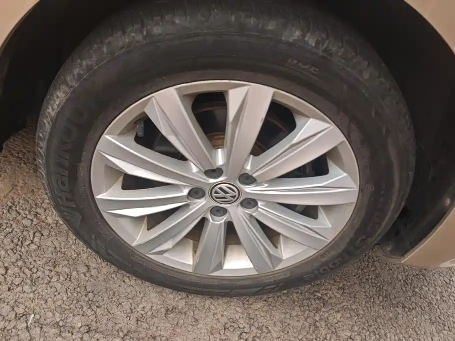 Volkswagen Bora — миниатюра 6