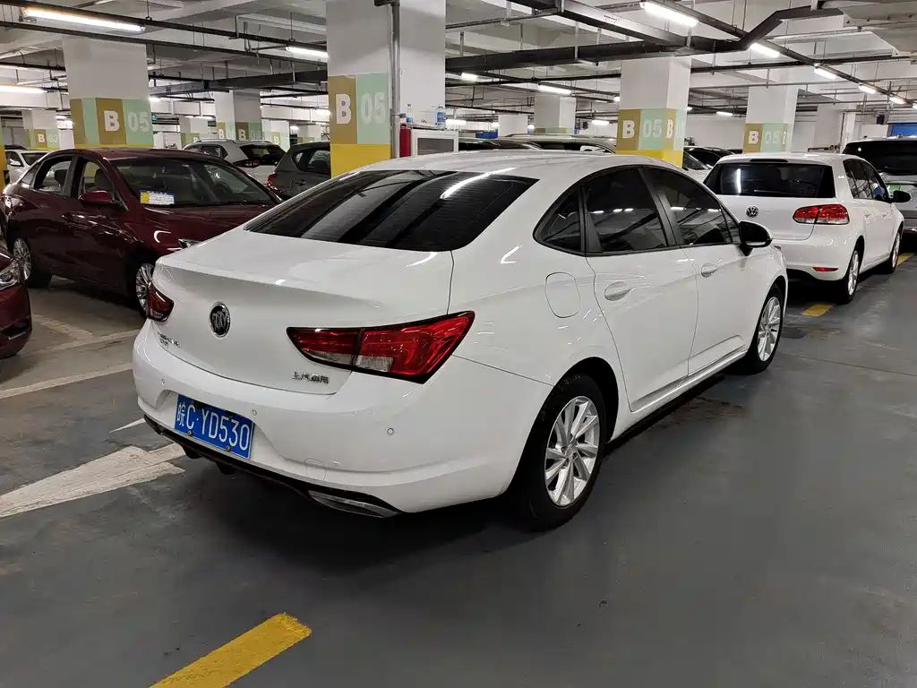Buick Verano — миниатюра 6