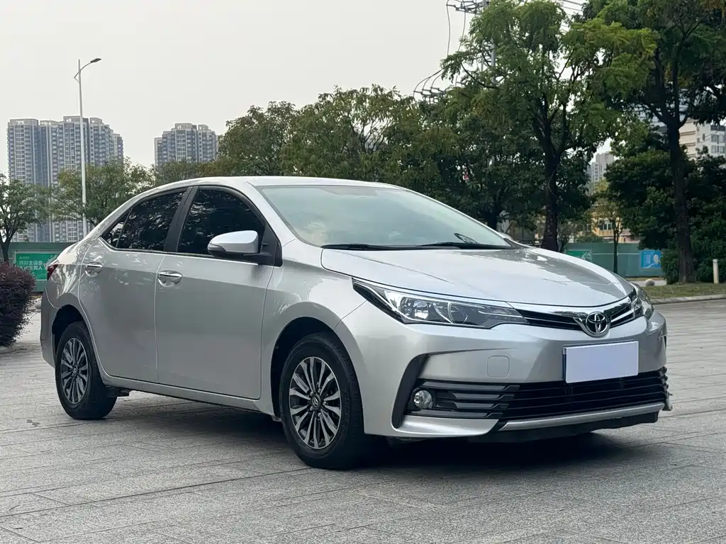 Toyota Corolla — миниатюра 3